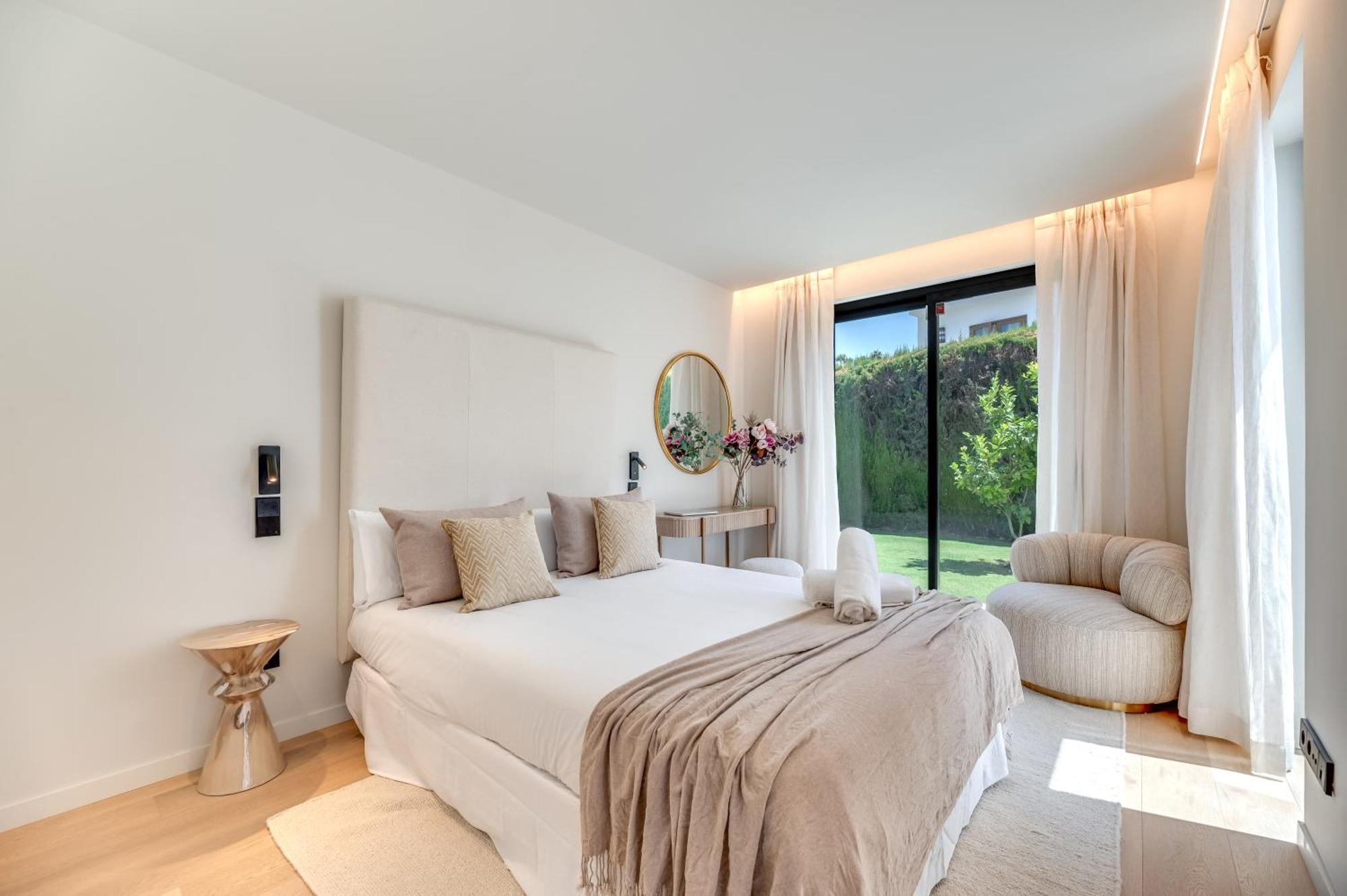 Vacation I Miraluna, Private Gated Community, Walkable To Golf Courses, Private Pool, Refurbished In 2024 Villa Marbella