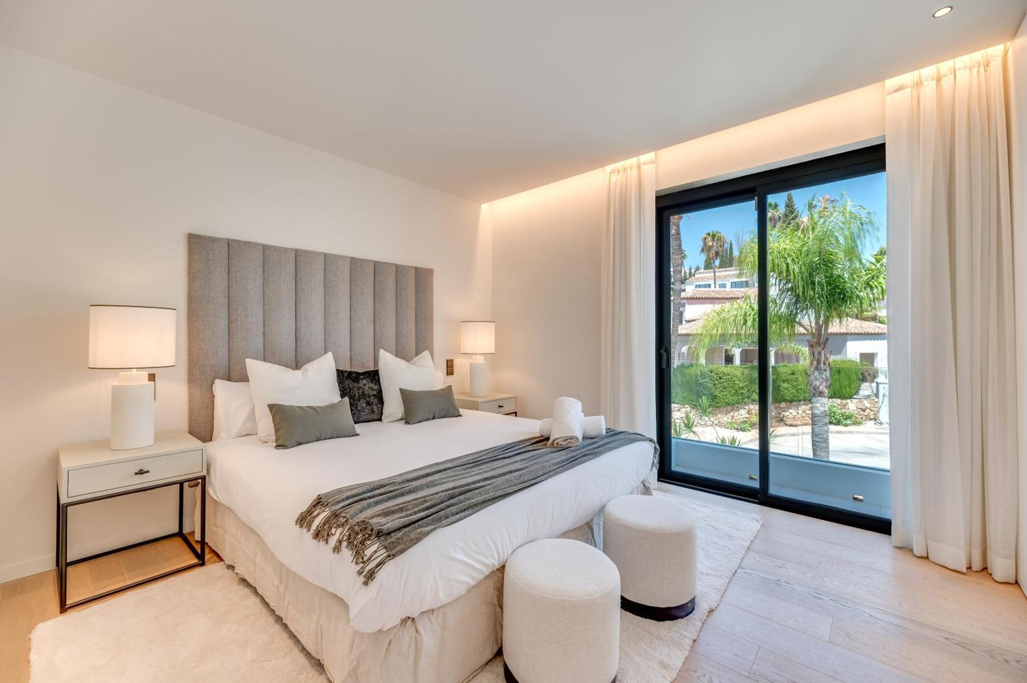 Vacation I Miraluna, Private Gated Community, Walkable To Golf Courses, Private Pool, Refurbished In 2024 Marbella